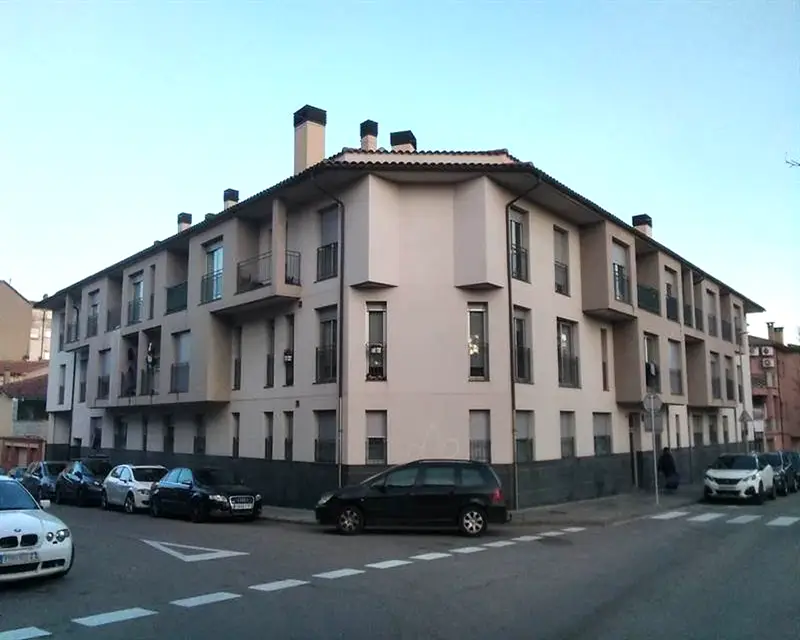 Piso 81m2 3 habitaciones 2 baños Manlleu