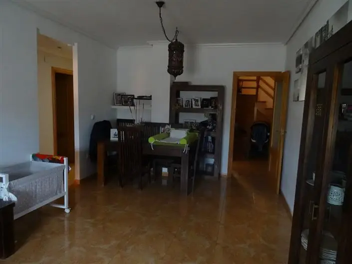 Apartamento 3 Dormitorios Pinoso Terraza Privada