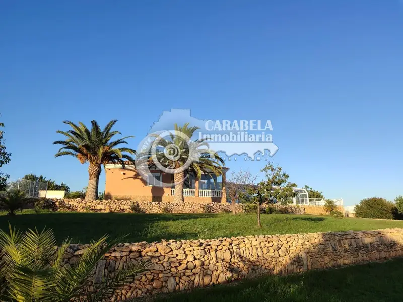 Chalet en venta Cervera del Maestre con piscina climatizada