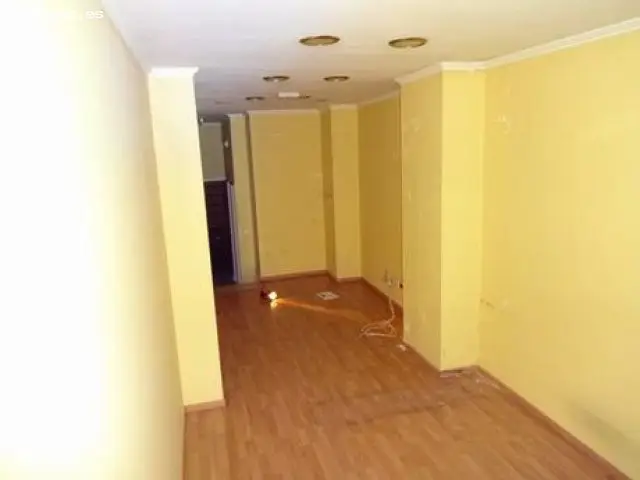 Local Comercial Centrico con Almacen 88m2