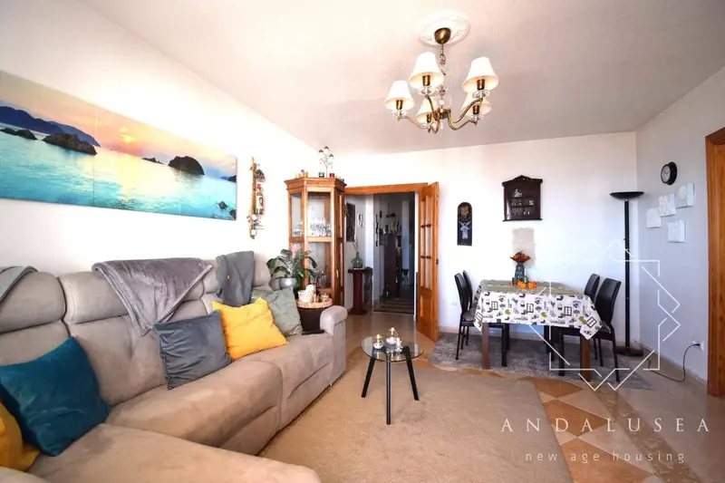 Apartamento en Garrucha con Vistas al Mar y Terraza