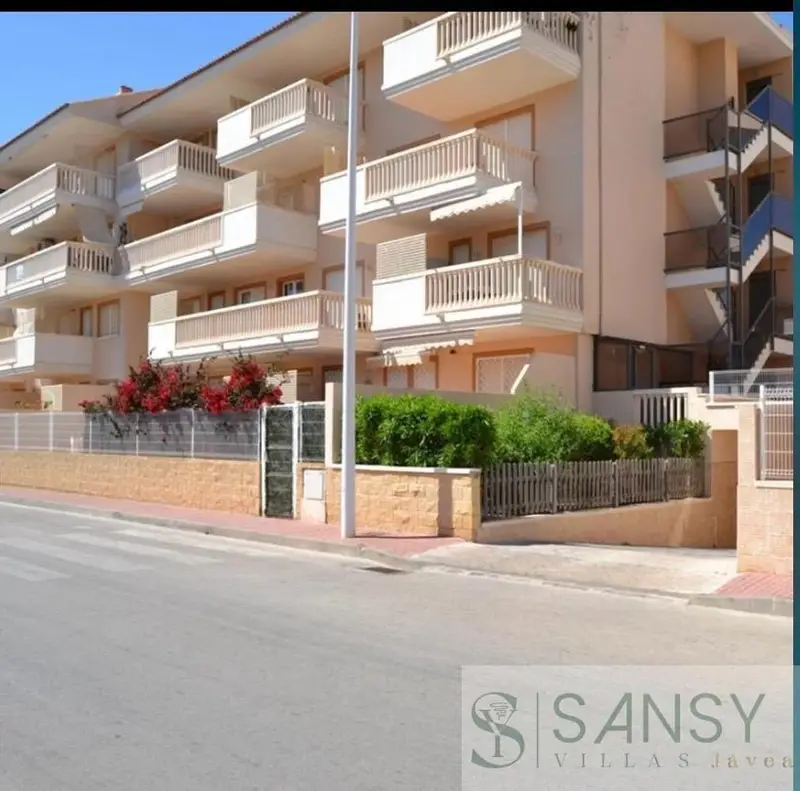 Apartamento en venta en Jávea con piscina y terraza