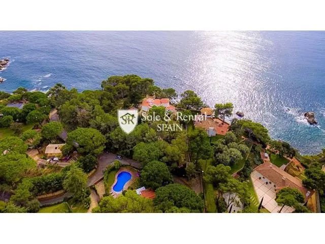 Villa de Lujo en Montgoda Lloret de Mar