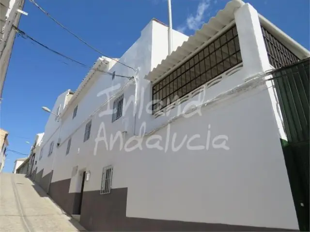 Adosado de 3 Dormitorios en venta Alcaudete, España