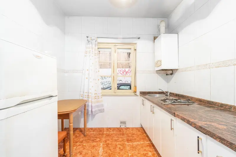 Venta Piso 3 Habitaciones Pola de Lena Sótano Patio