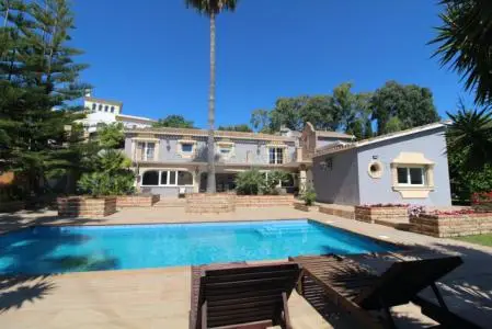 Villa de Lujo en Benahavis Cerca de San Pedro Alcantara