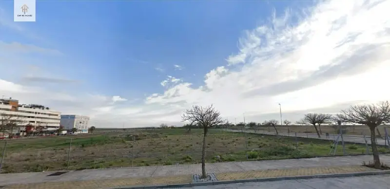Venta Solar Casa Plata Caceres 1878m2 Edificabilidad 3840m2 Ref E0021