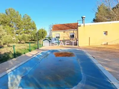 Casa de Campo en Caudete con Piscina - Sin Comision