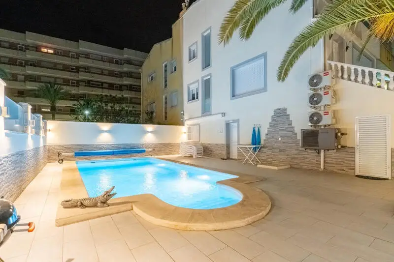 Adosado 4 Dormitorios Punta Prima Piscina Privada