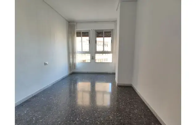 Alquiler Apartamento 5 Dormitorios 160m2 Elche