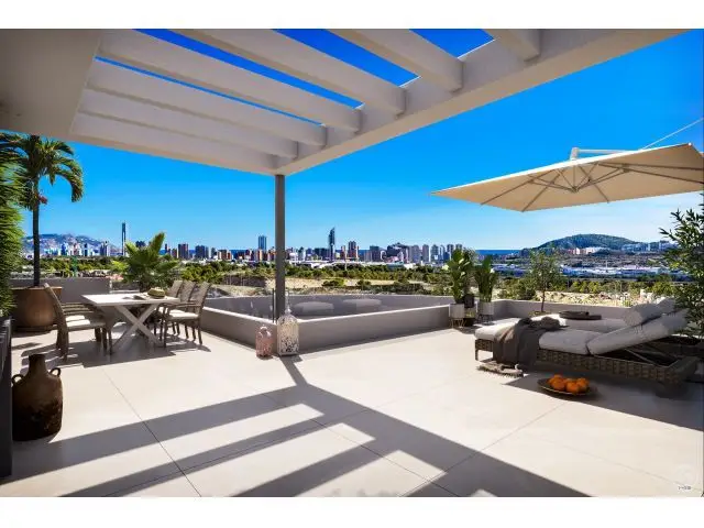 Villa de Lujo en Finestrat con Piscina Privada y Vistas al Mar