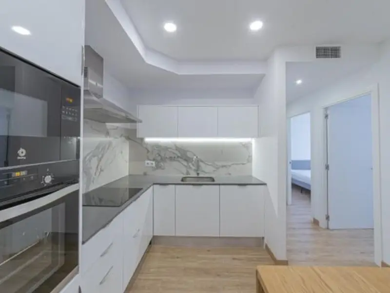 Piso en Paralelo Barcelona Recien Renovado 2 Dormitorios