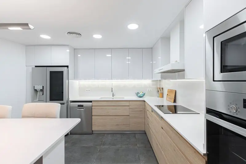 Dúplex Reformado 210m2 La Bordeta 4 Dormitorios 4 Baños
