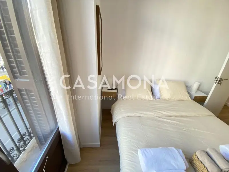 Habitacion con Baño Privado y Balcon en La Rambla