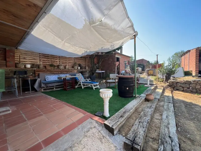 Casa en Cruïlles 420m2 para reformar con terreno