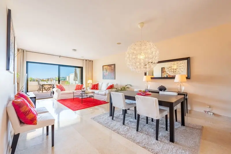 Apartamento en venta en Benahavís pueblo, Benahavís, Málaga