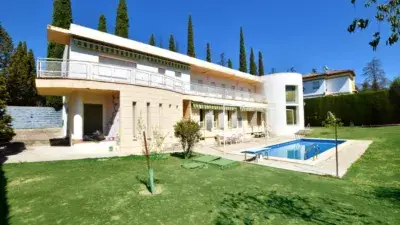 Chalet en venta Cortijo del Aire Albolote 1000m2