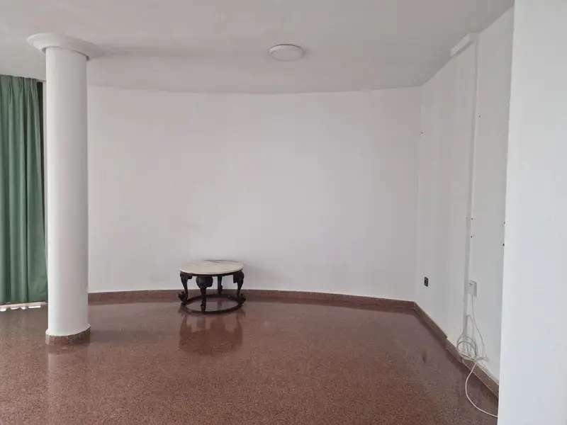 Apartamento en Alquiler Benidorm 4 Dormitorios 2 Baños Cerca Playa