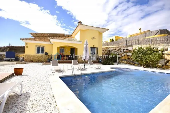 Villa 3 Dormitorios Piscina Privada Partaloa