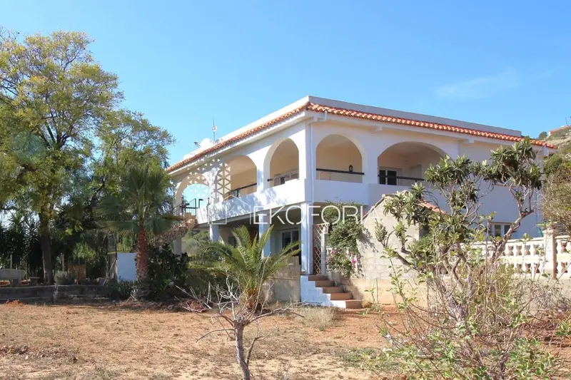 Chalet en Venta Torrent Valencia 317m2 5000m2 Jardin Piscina
