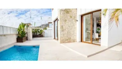 Chalet en Venta Cala Marques Amueblado con Piscina y Garaje