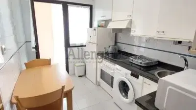 Piso en alquiler en Calle de Aurelio del Llano