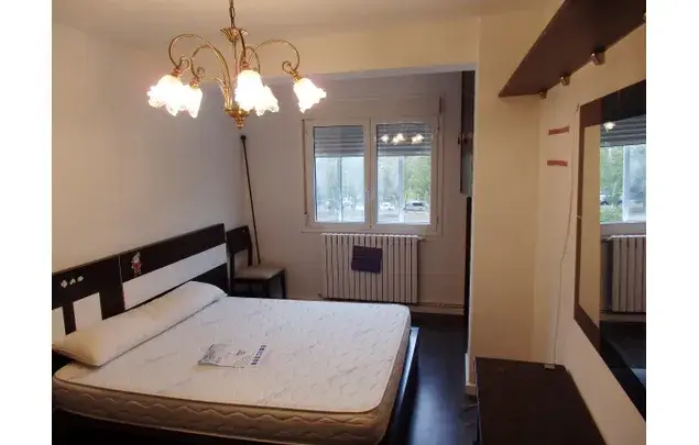 Alquiler Piso 3 Dormitorios 80m² Huesca Reformado