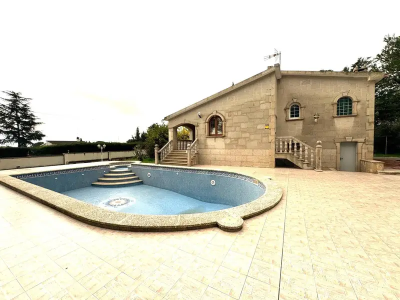 Chalet en venta en Alcover, Tarragona