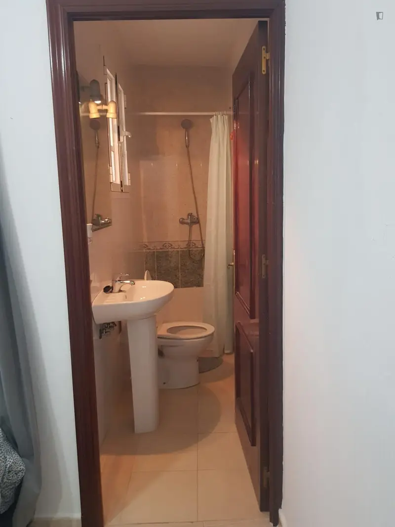 Habitacion Doble con Baño Privado en Cadiz Centro Historico