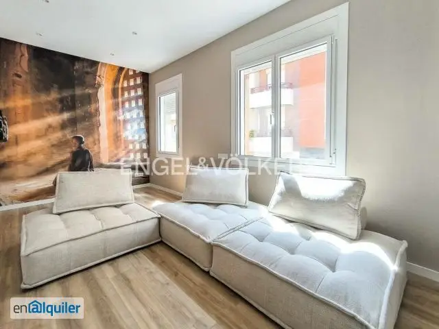 Casa en alquiler Horta Guinardo con jardin y terraza