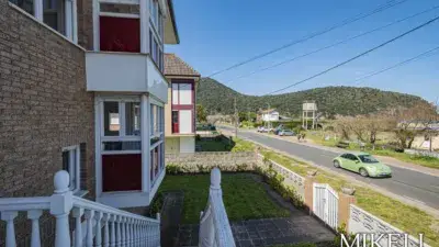 Chalet en Santoña con Vistas al Mar 4 Dormitorios Jardin Privado
