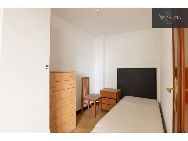 Piso en Venta A Coruña  Para Reformar Cerca Parque Santa Margarita