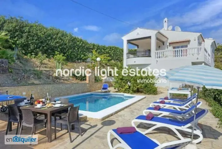 Chalet Invernal Frigiliana 2025-26 Piscina Privada