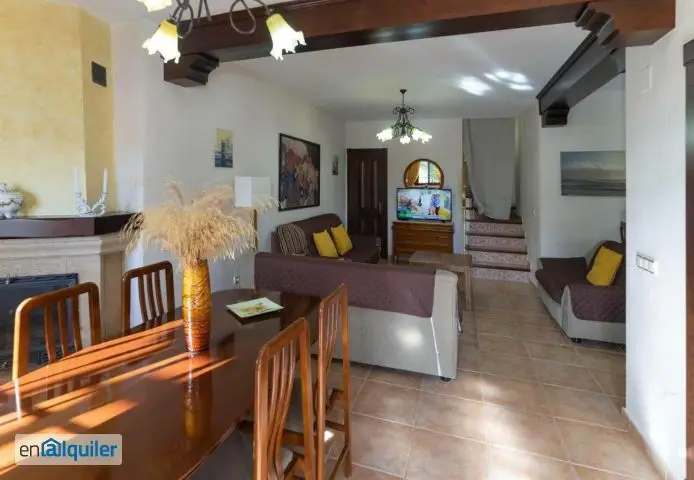 Alquiler Casa Centro con Piscina y Barbacoa