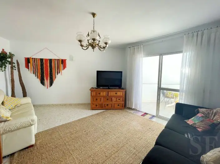 Casa Adosada 6 Dormitorios 2 Baños Jardin Jacuzzi Garaje