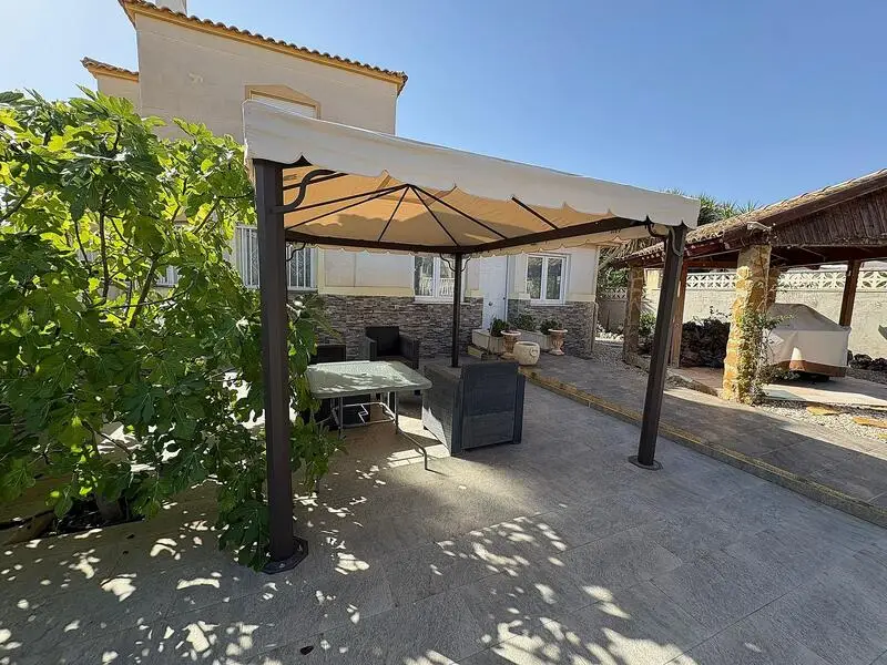 Villa de Lujo en Castalla Internacional 4 Dormitorios