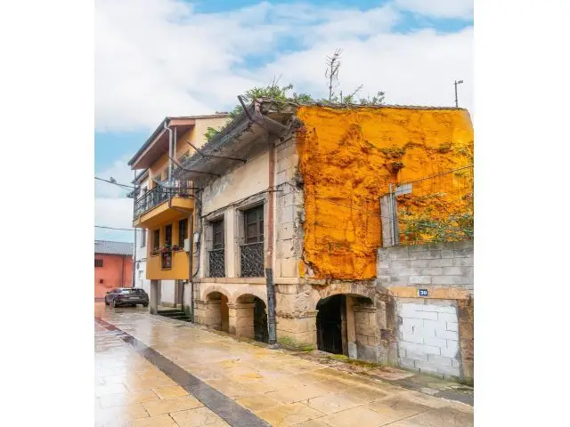 Edificio para rehabilitar en el centro historico de Aviles