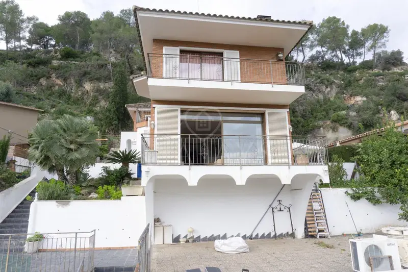 Chalet en venta en Vallirana, Barcelona