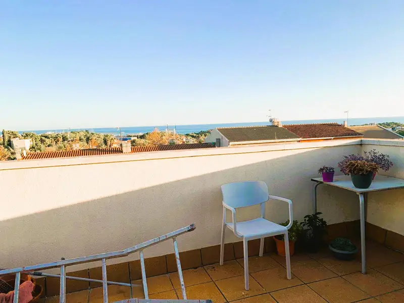 Casa en Venta en La Collada 3 habitaciones 2 baños Gran Garaje