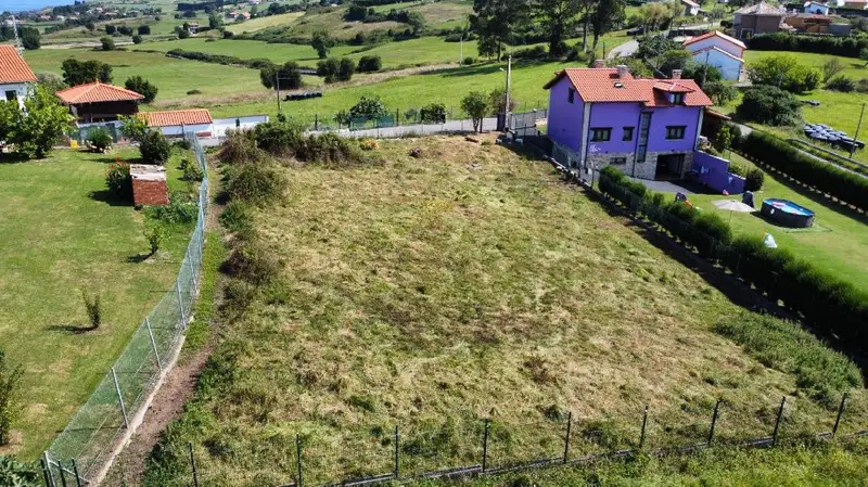 Venta Terreno con Jardin en Luanco - Finca Edificable en Balbin