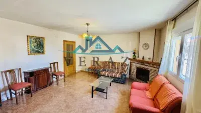 Chalet en Alberche con Patio y Chimenea - Ideal Familias