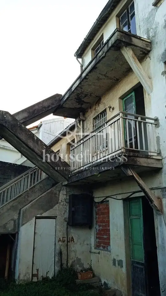 Casa en Piñeiros para reformar con gran potencial