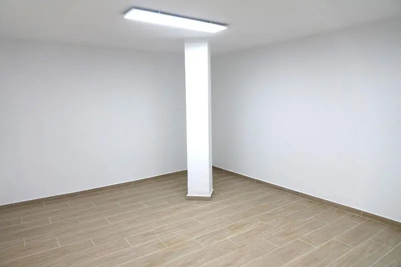 6 Locales Comerciales en Venta Mijas