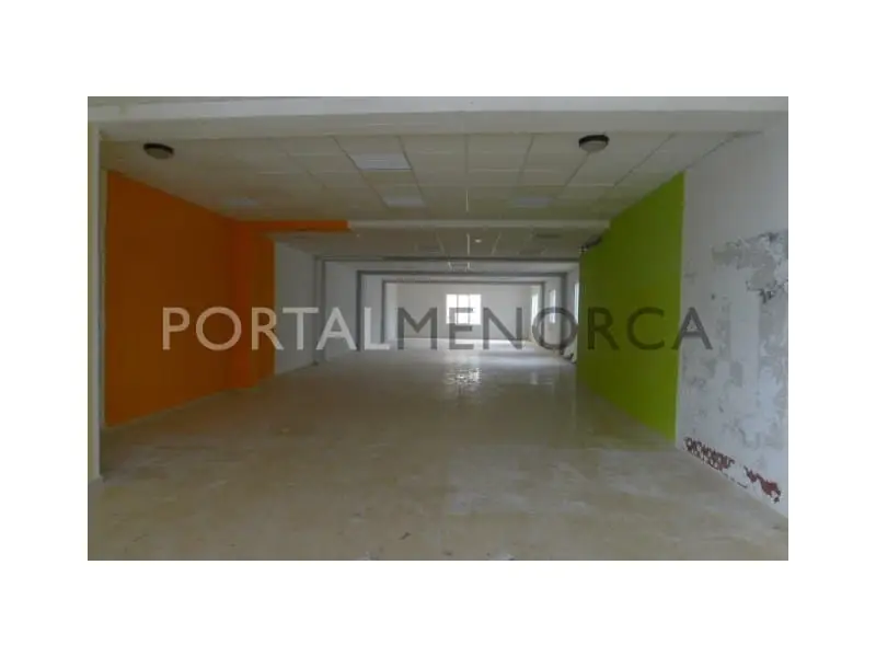 Local Comercial y Garaje en Mahon Gran Oportunidad de Inversion
