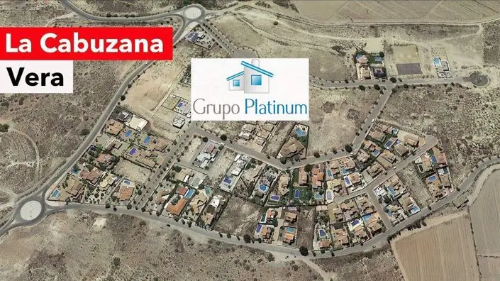 Villa 4 Dormitorios en Venta La Cabuzana