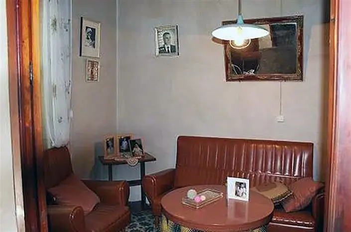 Casa de 5 Dormitorios en Venta cerca de Monóvar
