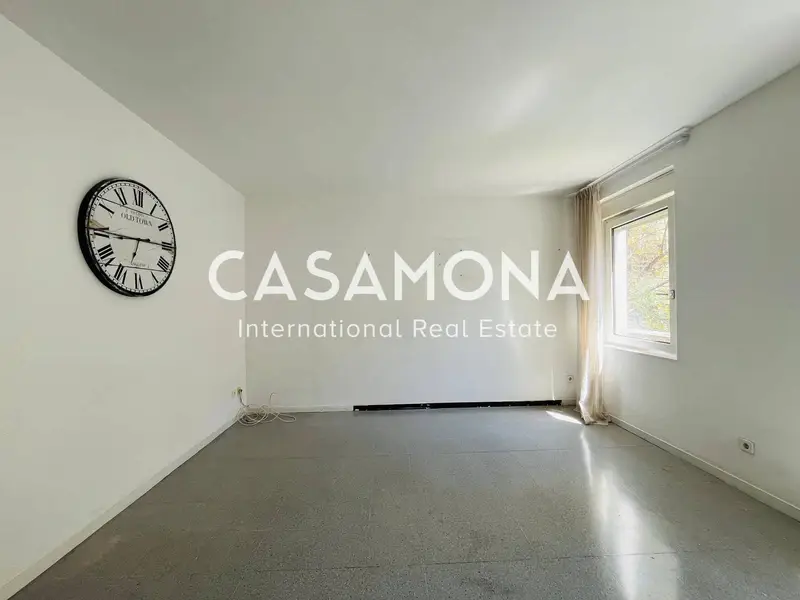 Apartamento con Enorme Potencial en el Barrio Gotico de Barcelona