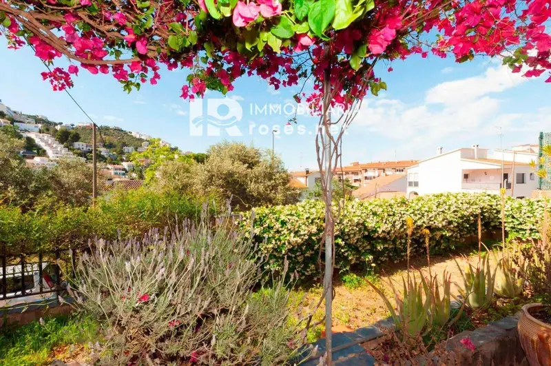 Apartamento en venta en Roses Girona cerca de la playa