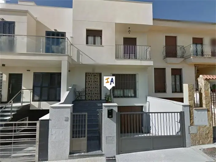 Casa de 3 Dormitorios en Venta Alcaudete
