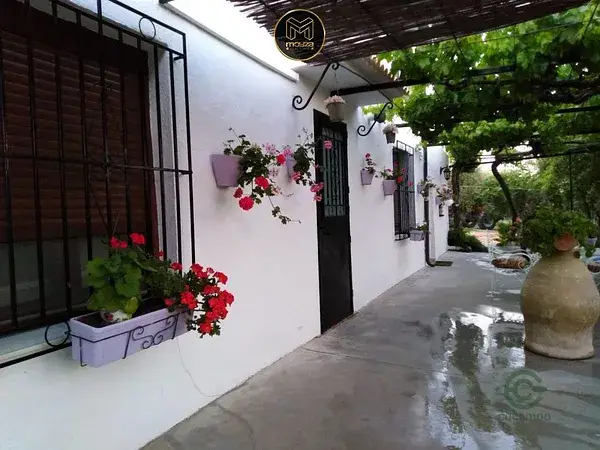 Chalet de Lujo con 6 Dormitorios Jardin y 2 Porches